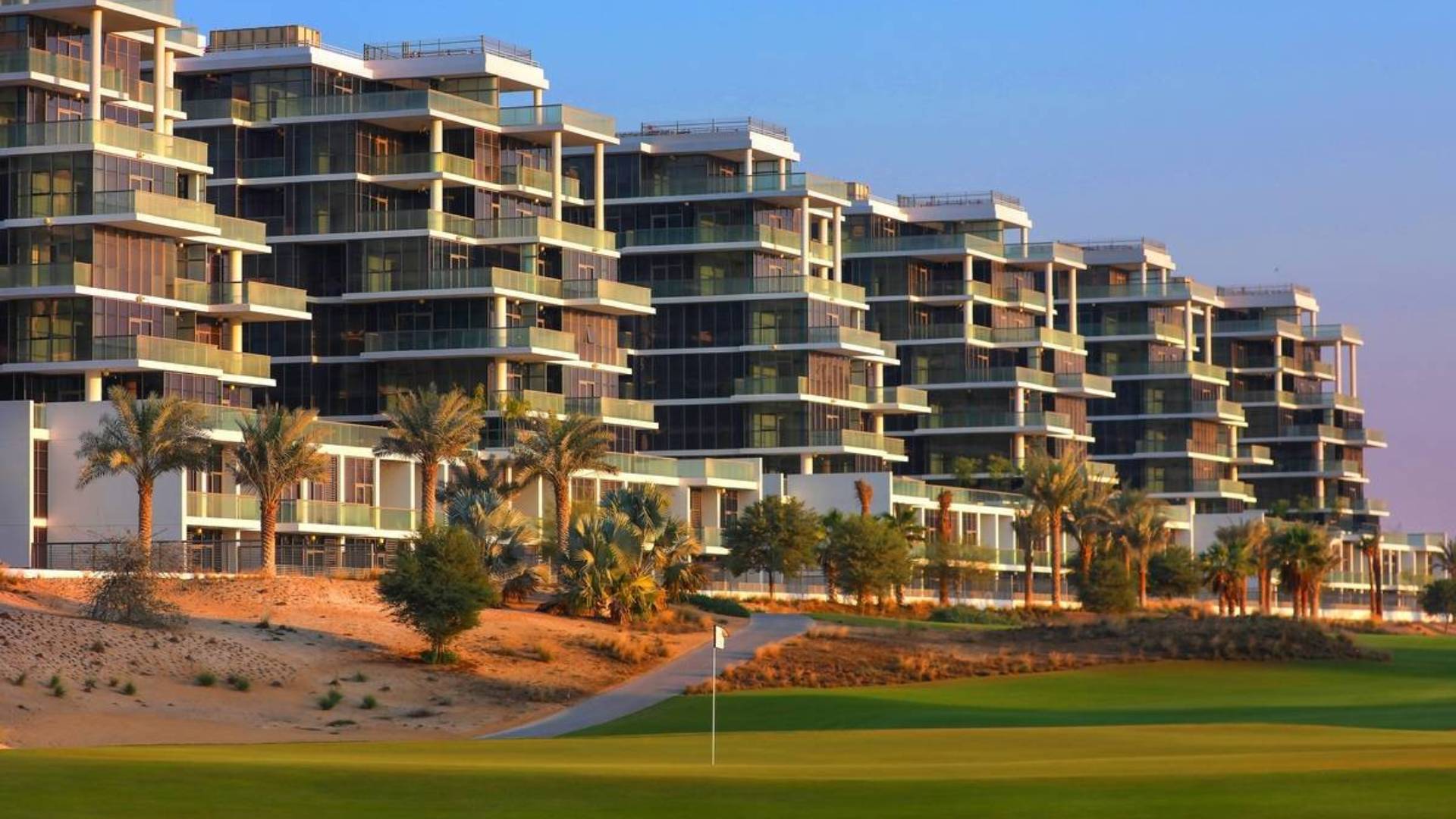 GOLF TOWN от Damac Properties в DAMAC Hills, Dubai, ОАЭ - 2