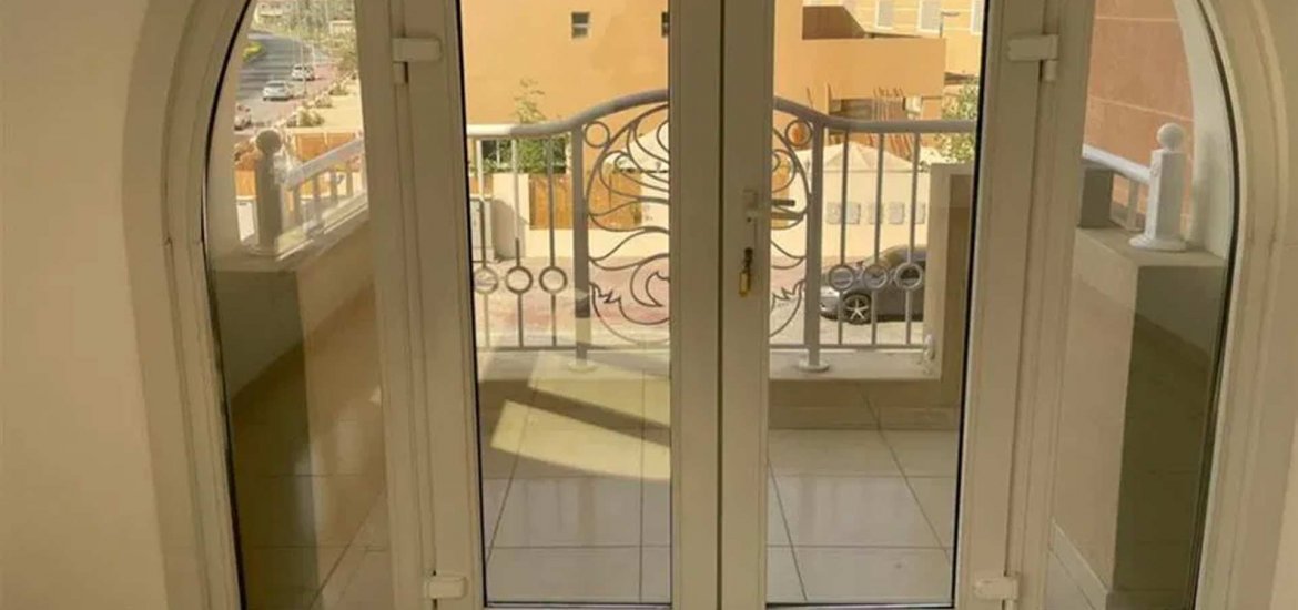 Apartment for sale in Jumeirah Village Circle, Dubai, UAE 1 bedroom, 83 sq.m. No. 1330 - photo 2