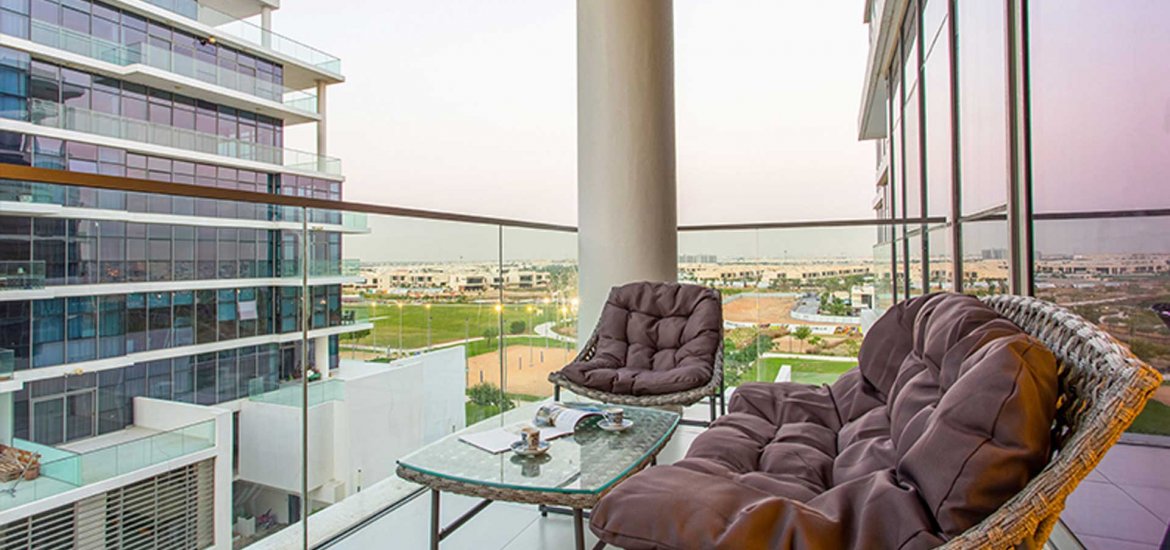 Apartment for sale in DAMAC Hills, Dubai, UAE 1 bedroom, 76 sq.m. No. 1771 - photo 1